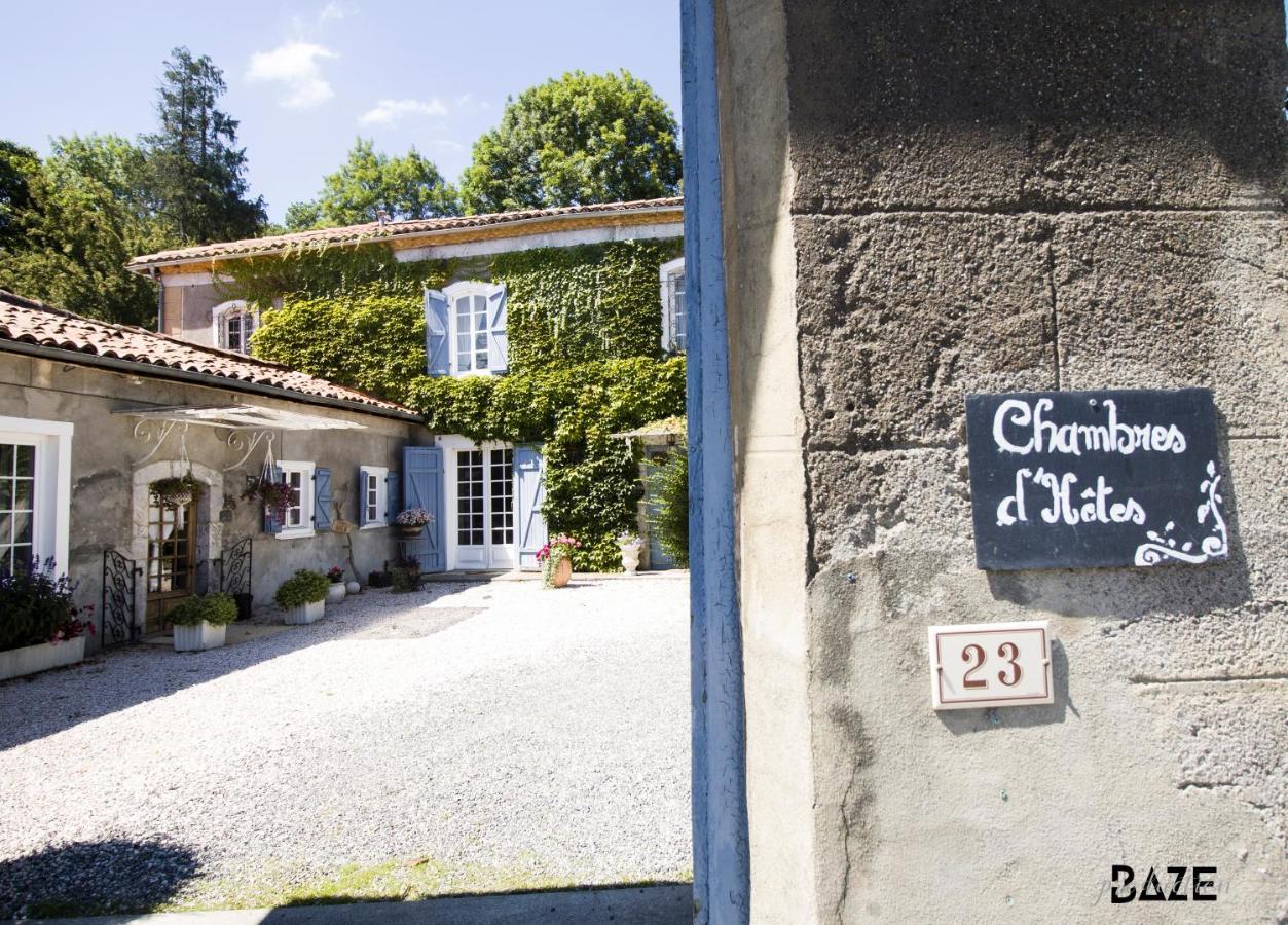 Centre De Bien-Etre Et Ses Chambres D'Hote Villeneuve-de-Rivière Zewnętrze zdjęcie